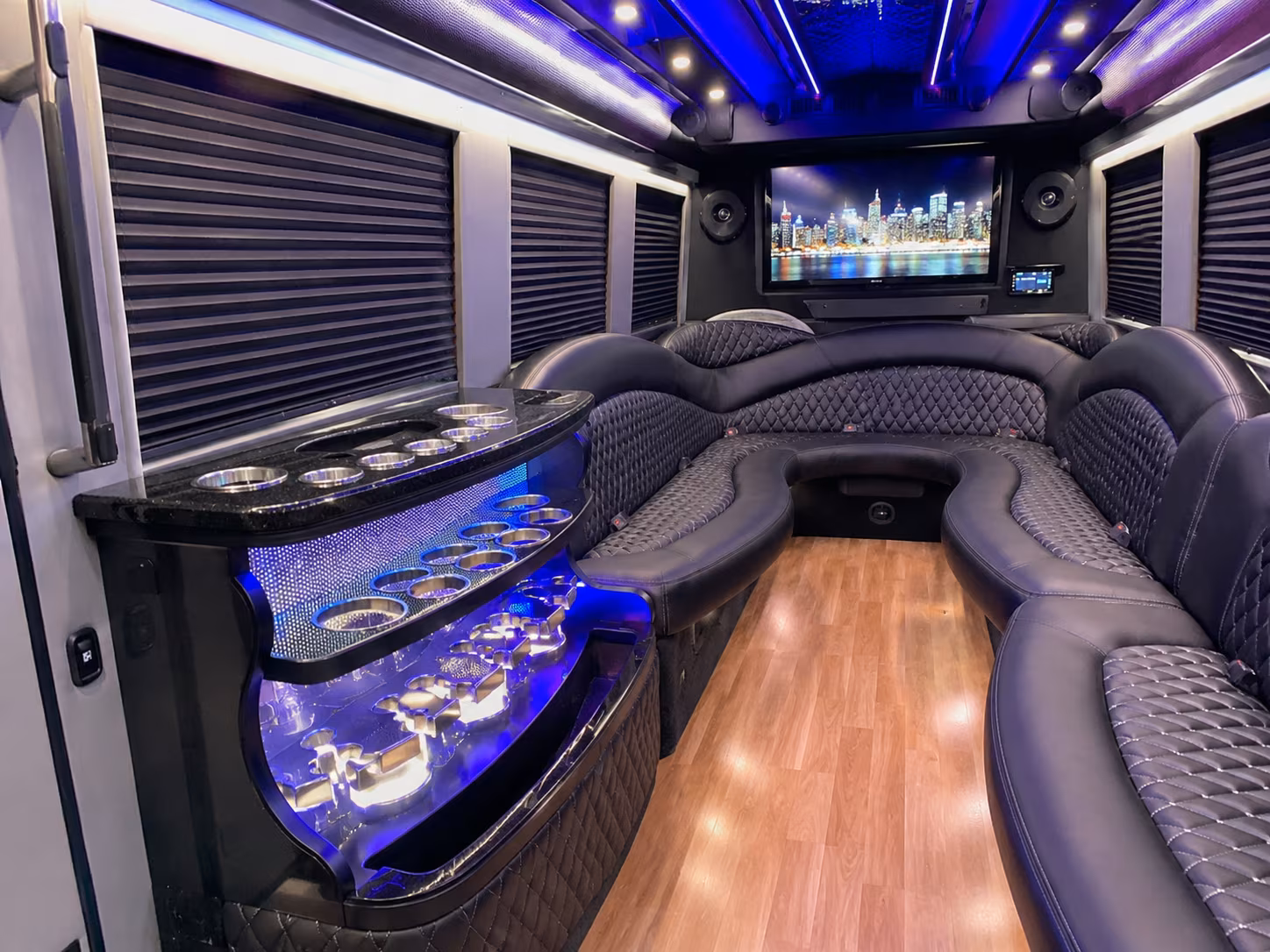 Houston Winery Tour & Pub Crawl Transportation
